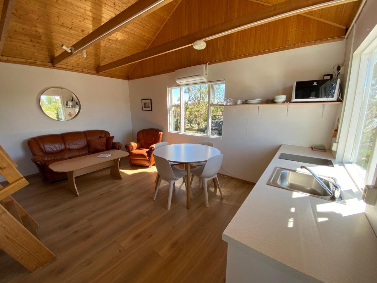 Abot - Riverside Cottage Эгильсстадир Экстерьер фото