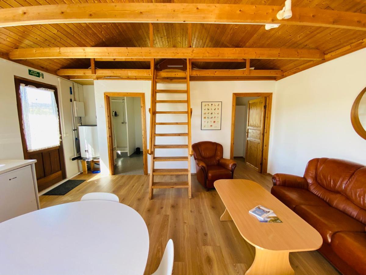 Abot - Riverside Cottage Эгильсстадир Экстерьер фото